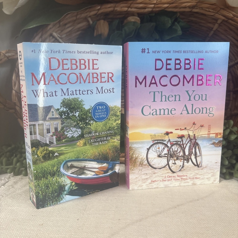 Debbie Macomber Romance Novels Lot of 2 Paperback 4-in-2 Books 2016